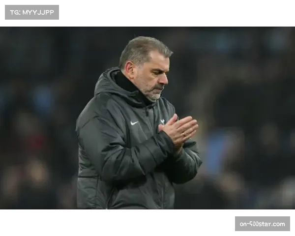 切尔西部分球员对波斯特科格鲁战术提出质疑与不满情绪升级