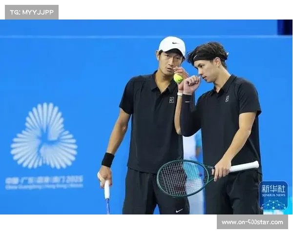 全运会金牌得主孙浅、唐盛抵达澳门，备战中国网球巡回赛职业级总决赛