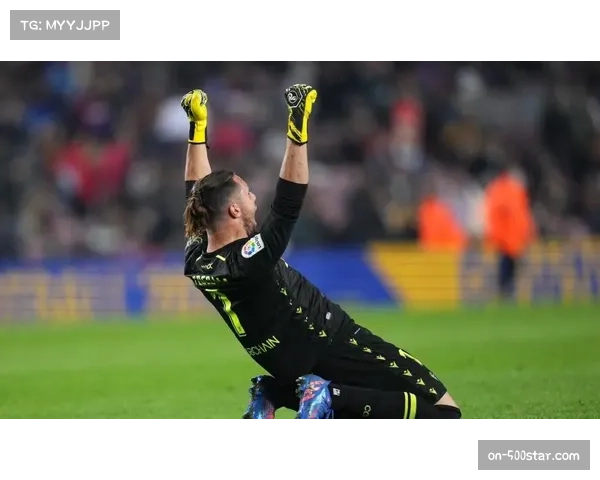 奥利塞右路传中助攻莱默尔脚后跟巧射,拜仁客场对阵斯图加特取得梦幻开局 奥利塞右路传中助攻莱默尔脚后跟巧射,拜仁客场对阵斯图加特取得梦幻开局