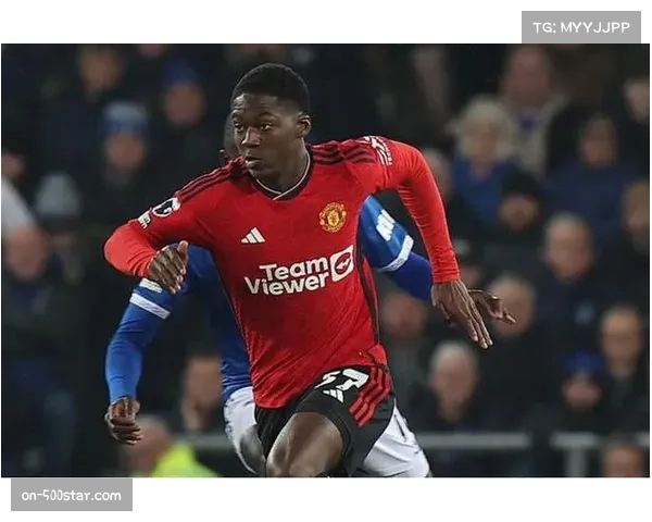 从青训到关键先生：曼联小将梅努的成长之路