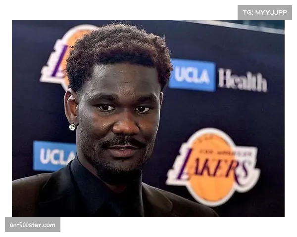 艾顿高效表现成湖人晴雨表,其得分20+时球队保持全胜 艾顿高效表现成湖人晴雨表,其得分20+时球队保持全胜