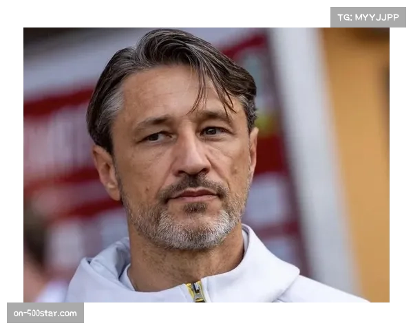 多特蒙德冬窗引援结束,科瓦奇表示将依靠现有阵容并从青年队提拔新人 多特蒙德冬窗引援结束,科瓦奇表示将依靠现有阵容并从青年队提拔新人